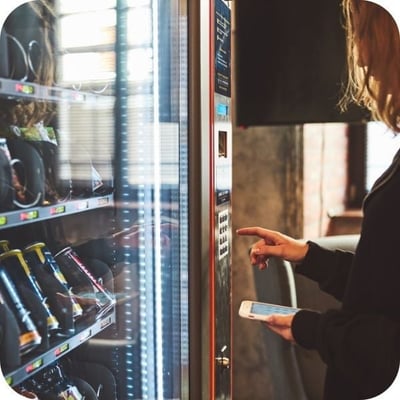 Co to jest automat vendingowy i jak dokładnie działa?