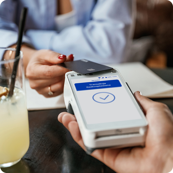 eservice benefits, program lojalnościowy, program lojalnościowy AI, więcej klientów